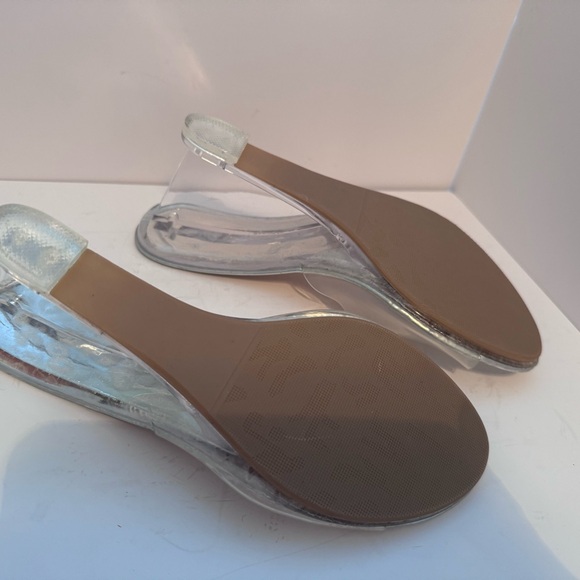 Size 11 (42), clear wedge never worn - Picture 5 of 5
